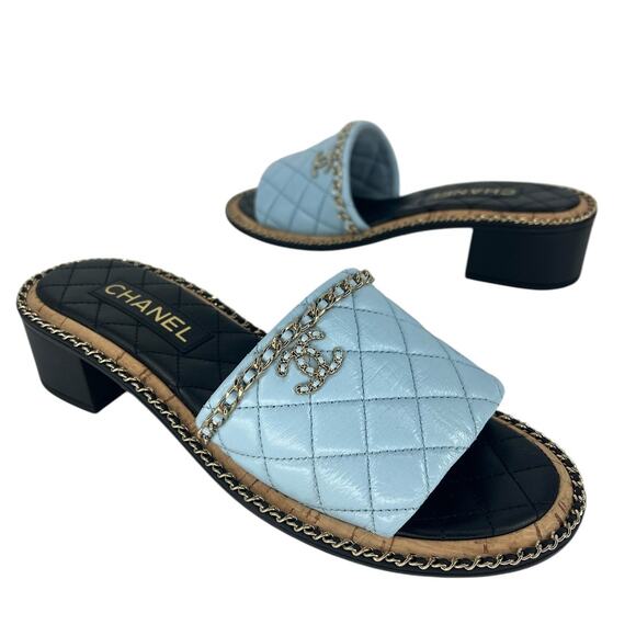 Chanel 2024 Interlocking CC Logo Quilted Chain Heeled Slides in Blue & Black - Picture 3 of 15